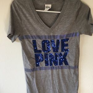 VS Pink t-shirt